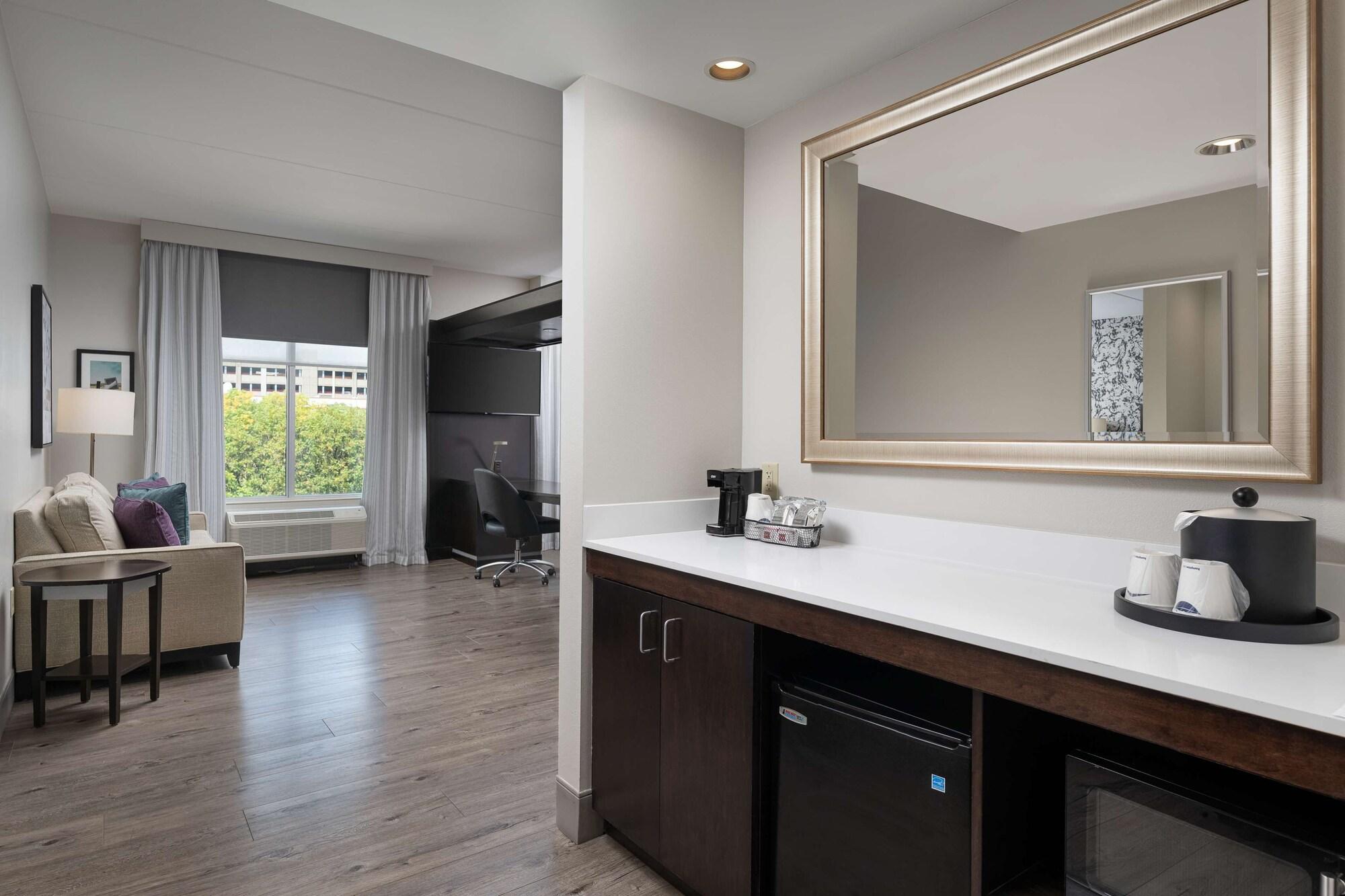 Hampton Inn & Suites Chattanooga Downtown Ngoại thất bức ảnh